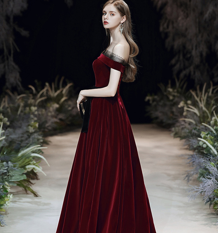 Wine red bride toast dress 2022 new European and American one shoulder spring and summer foreign trade evening dress skirt femininity