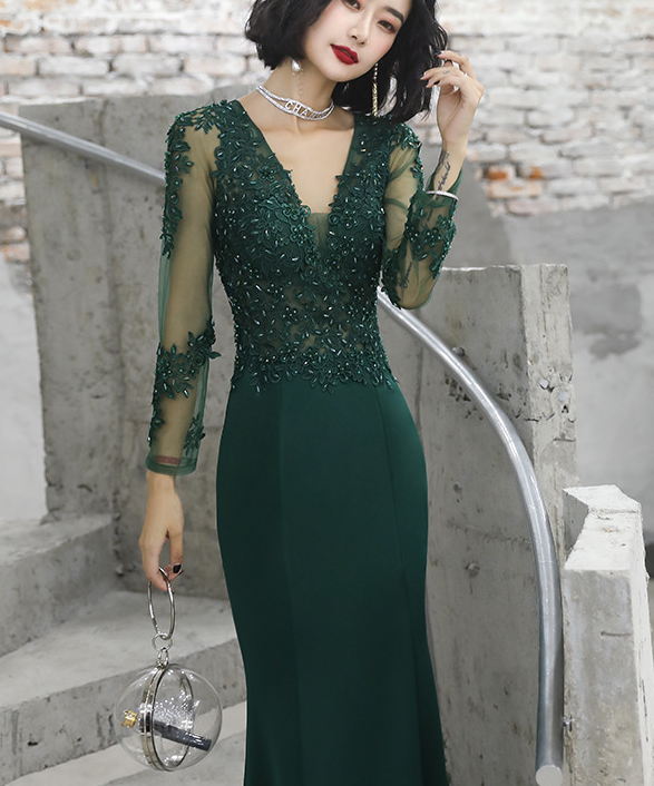 Lace Banquet evening dress Female dark green fishtail long sleeve Queen dress