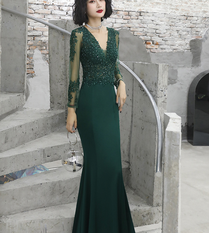 Lace Banquet evening dress Female dark green fishtail long sleeve Queen dress