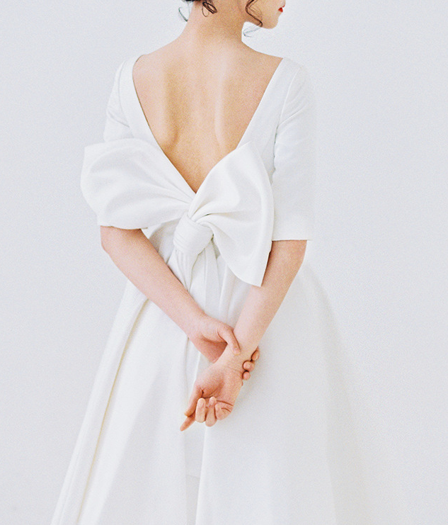 Light wedding dress short sleeve satin one shoulder simple 2021 new mori travel shoot MIDI brides wedding out yarn