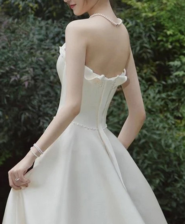 Strapless satin light wedding dress 2022 Bride's new high-quality texture out of gauze French simple welcome wedding dress