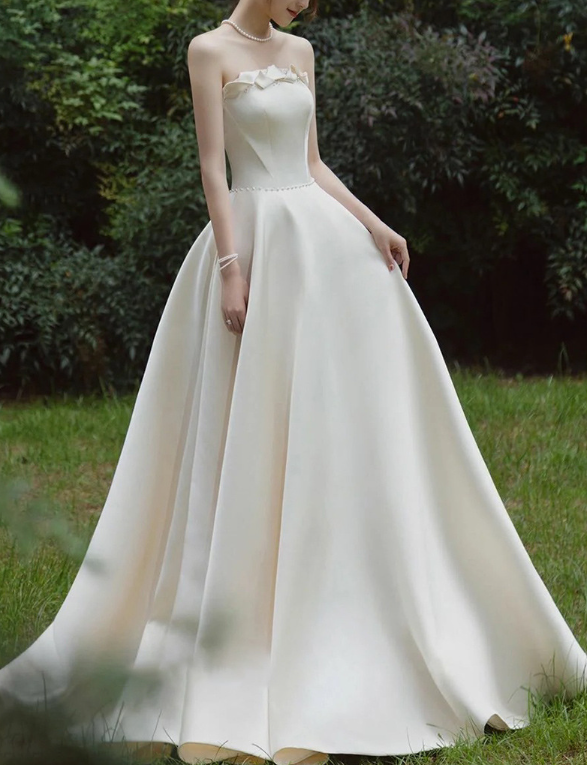 Strapless satin light wedding dress 2022 Bride's new high-quality texture out of gauze French simple welcome wedding dress