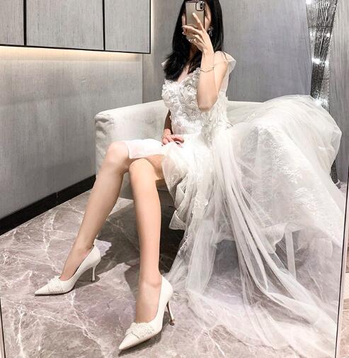 New style square button pointed satin high heel single shoes for women with white pearl main wedding dress bride