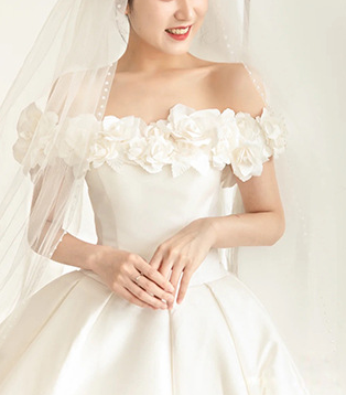 Wedding dress evening dress bride shoulder spring forging face simple lean atmosphere sen super fairy dream big tail