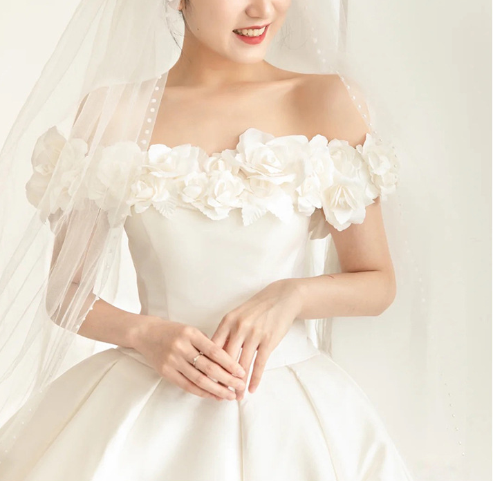 Wedding dress evening dress bride shoulder spring forging face simple lean atmosphere sen super fairy dream big tail