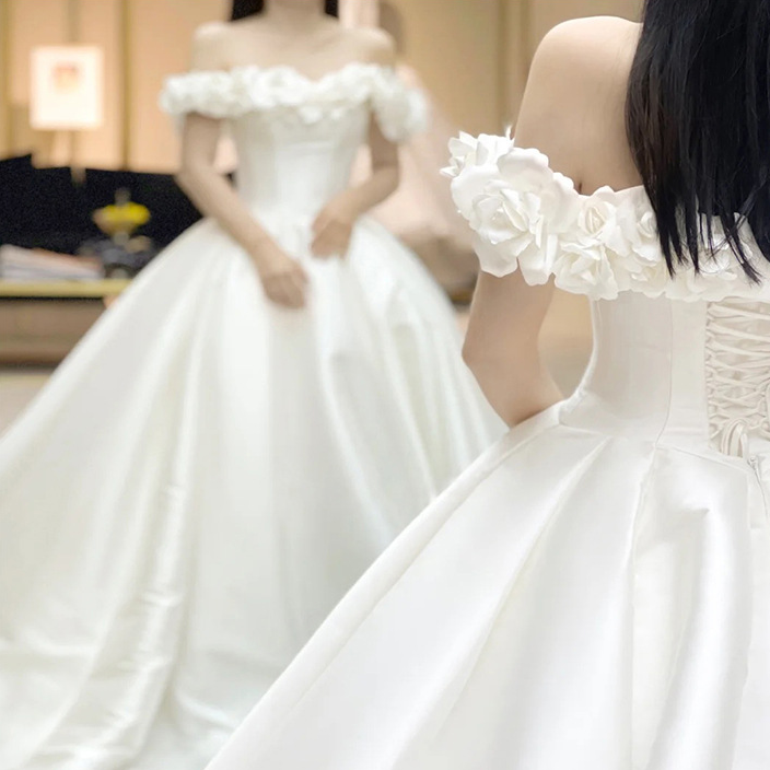 Wedding dress evening dress bride shoulder spring forging face simple lean atmosphere sen super fairy dream big tail