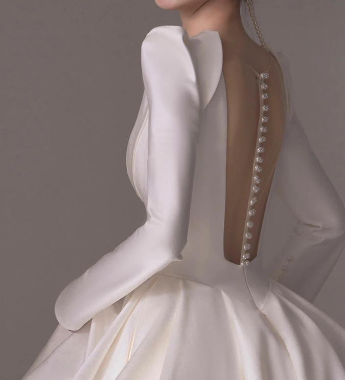 wedding dress evening dress for dinner French satin sexy back wedding dress 2022 new bride wedding long sleeve out gauze white dress spring drag