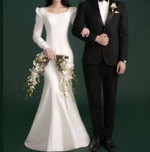 French light wedding dress 2021 new bride satin fish tail show thin temperament sen super fairy long sleeve yarn summer