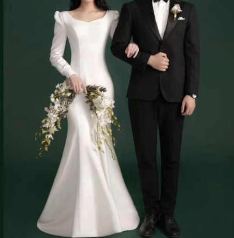 French light wedding dress 2021 new bride satin fish tail show thin temperament sen super fairy long sleeve yarn summer