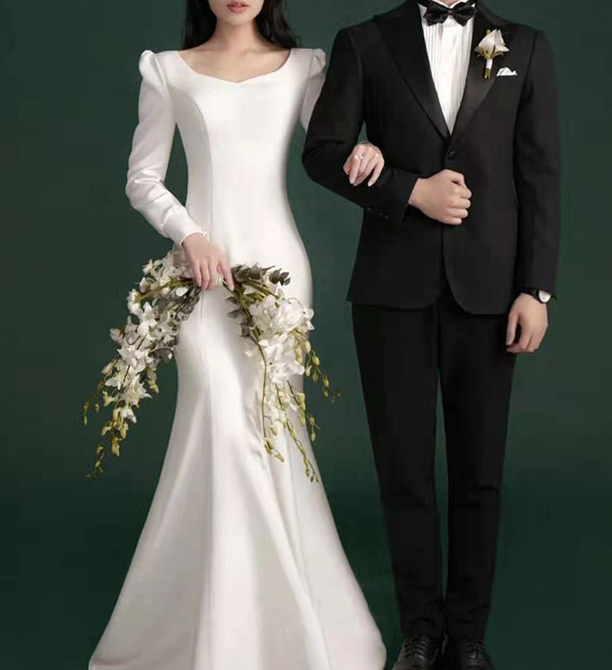 French light wedding dress 2021 new bride satin fish tail show thin temperament sen super fairy long sleeve yarn summer