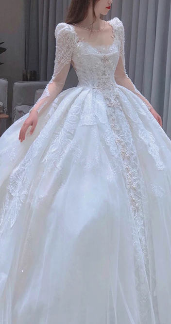 Long trailing wedding dress princess dress lace dress handmade Light main wedding dress 2022 new bride French long sleeves heavy heavy heavy tail simple slim super fairy