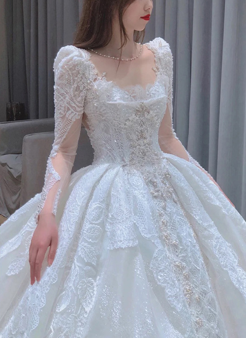 Long trailing wedding dress princess dress lace dress handmade Light main wedding dress 2022 new bride French long sleeves heavy heavy heavy tail simple slim super fairy