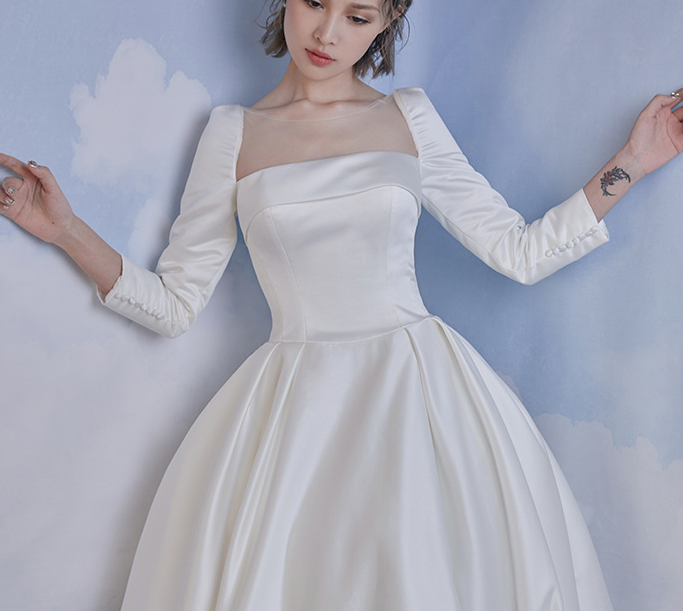 2022 New spring satin long sleeves slimming light wedding dress simple wedding dress