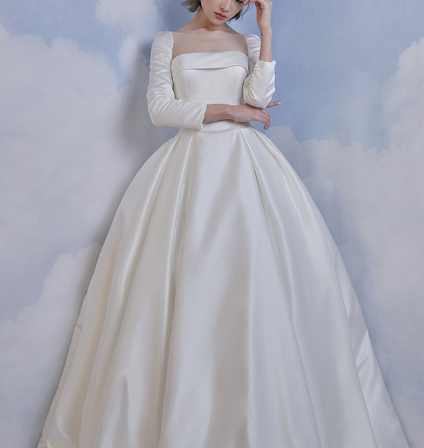 2022 New spring satin long sleeves slimming light wedding dress simple wedding dress