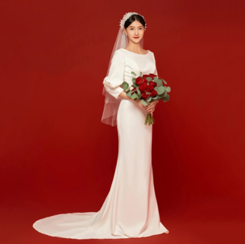 Satin light wedding dress 2022 New Bride Chinese retro white simple collar license little white skirt fishtail dress long sleeves