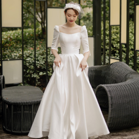 Satin wedding dress French light long sleeves simple 2022 new bride super fairy slim dress out wedding dress