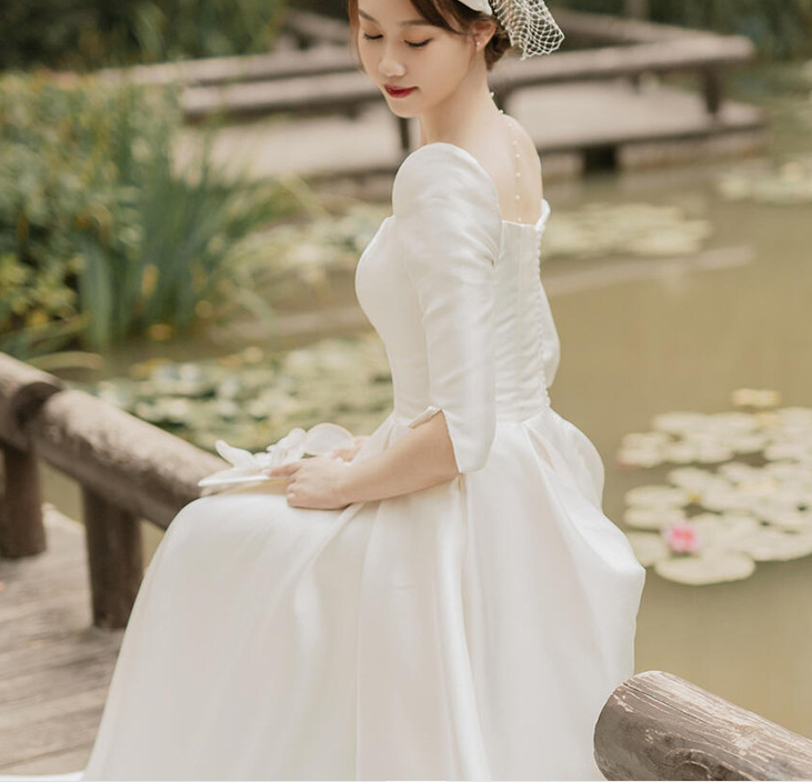 Satin wedding dress French light long sleeves simple 2022 new bride super fairy slim dress out wedding dress