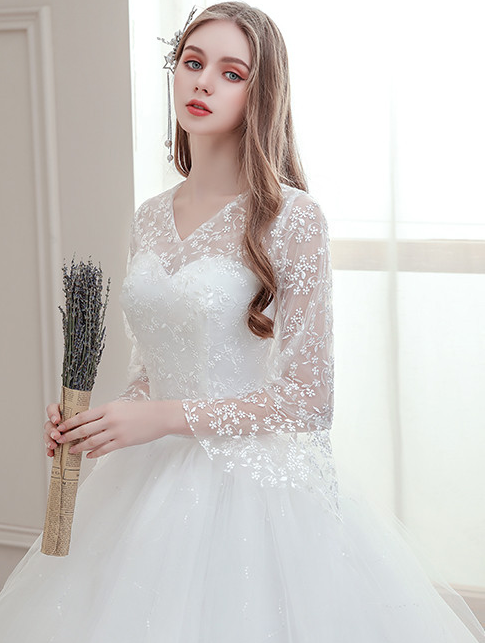 Light wedding dress 2022 new bride with one-word shoulder long sleeves simple French starry wedding retro wedding dress