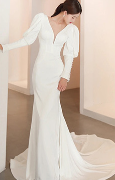 French light wedding dress 2022 new bridal satin fishtail retro going-out yarn long sleeves trailing welcome dress spring/summer