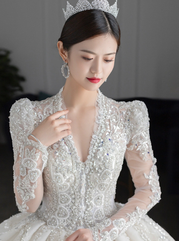 Wedding dress princess dress bubble sleeve long sleeve lace dress new bride wedding dress palace style high sense of big tail